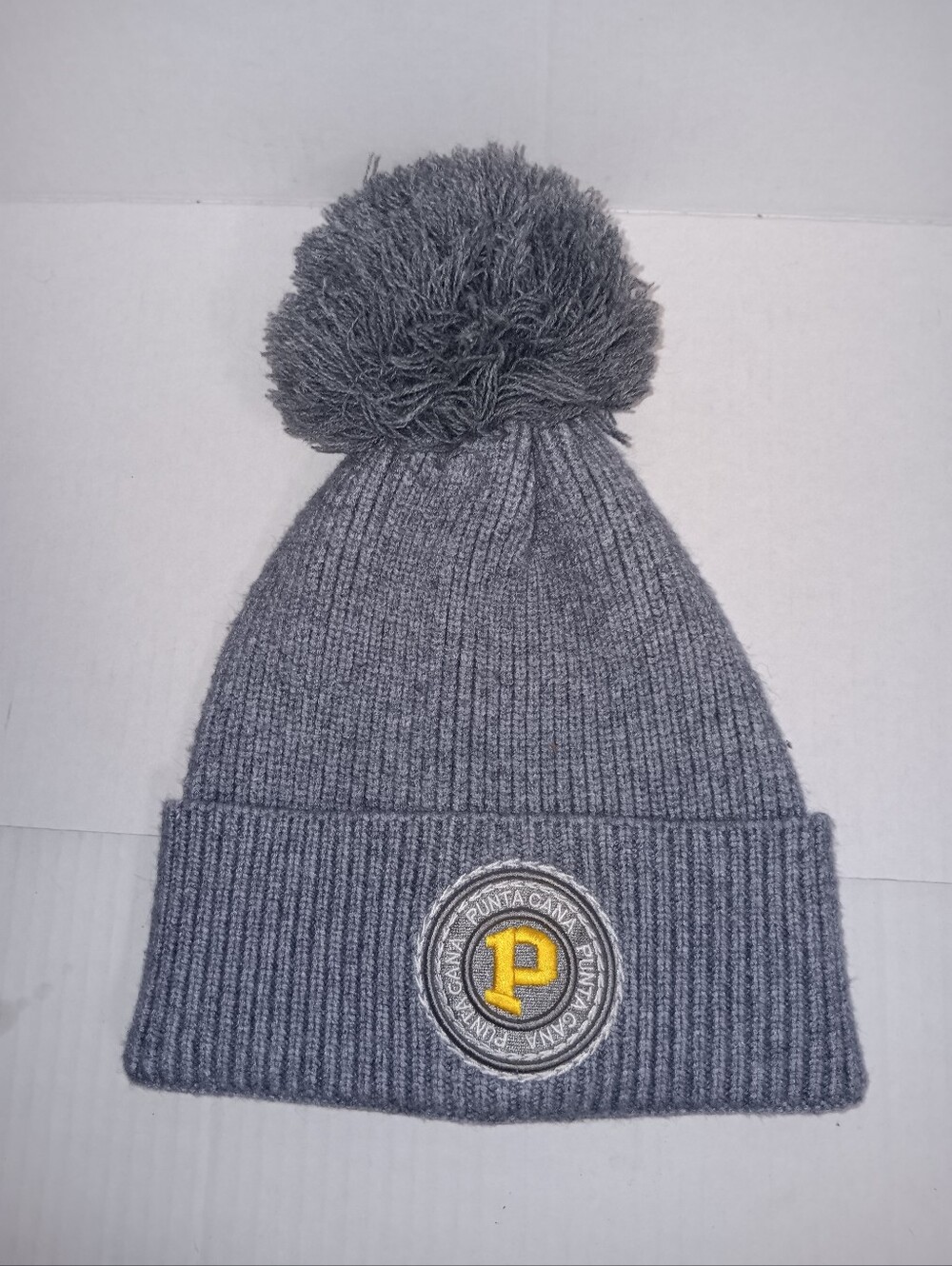 ROBIN RUTH POM POM RIBBED KNIT WINTER BEANIE HAT